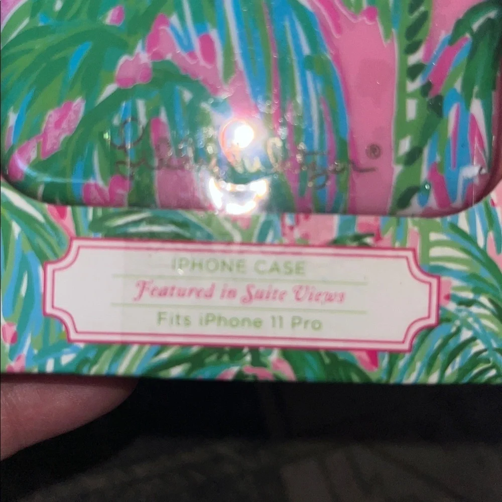 Lilly Pulitzer iPhone 11 Pro Case - Pink Blossom / Suite Views Palm Trees Print